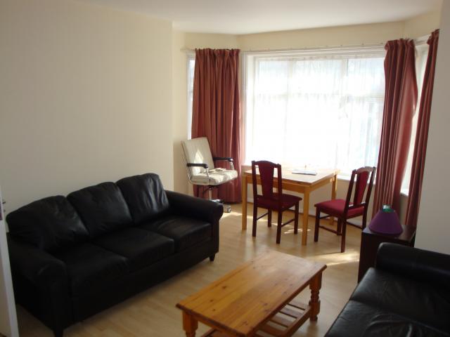 			NEW INSTRUCTION, 2 Bedroom, 1 bath, 1 reception Flat			 Walm Lane, WILLESDEN GREEN