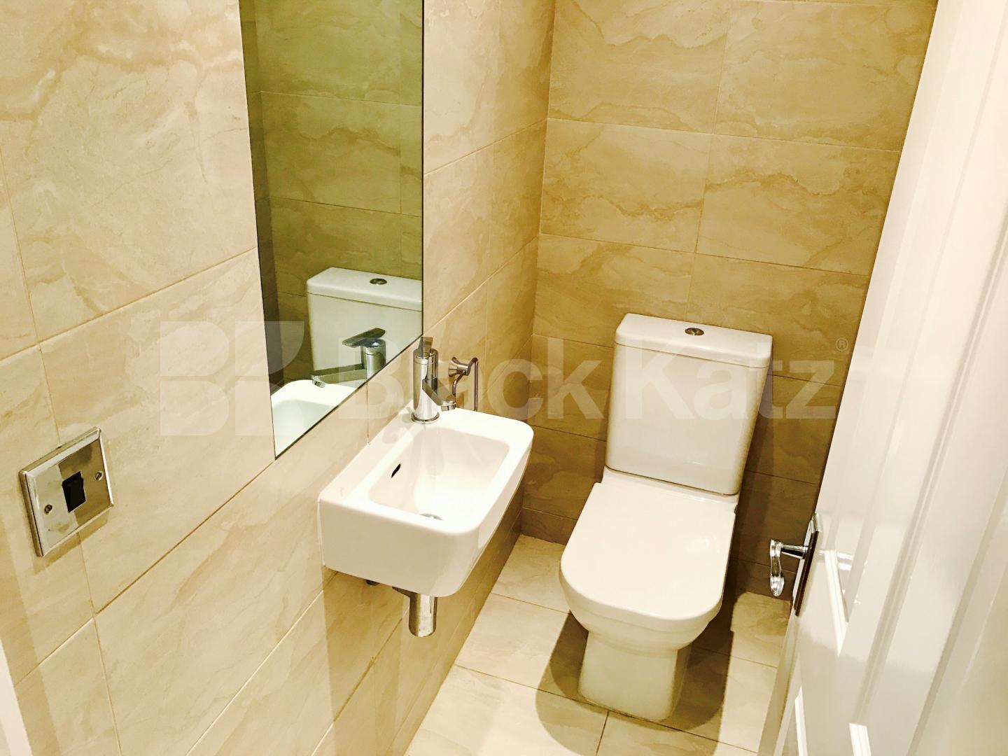 			NEW INSTRUCTION, 2 Bedroom, 1 bath, 1 reception Apartment			 Almeric Road, Clapham Junction