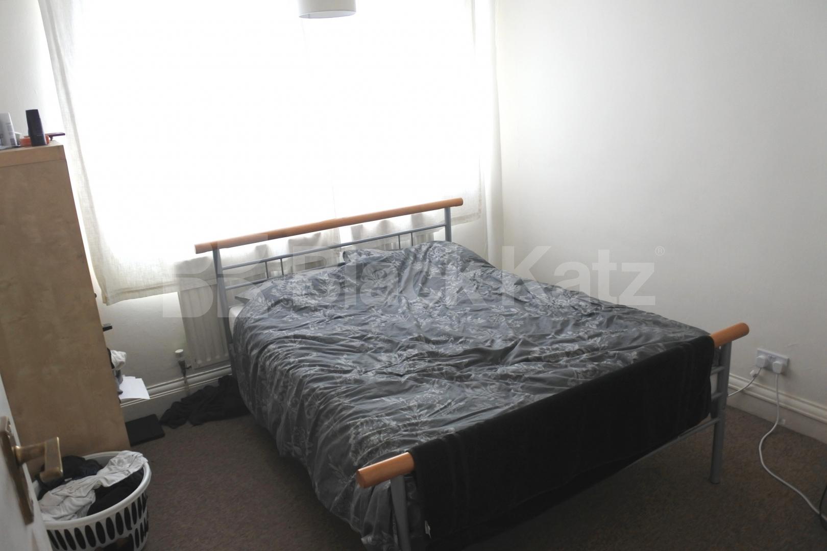 			2 Bedroom, 1 bath, 1 reception Flat			 Campsbourne Road, Hornsey