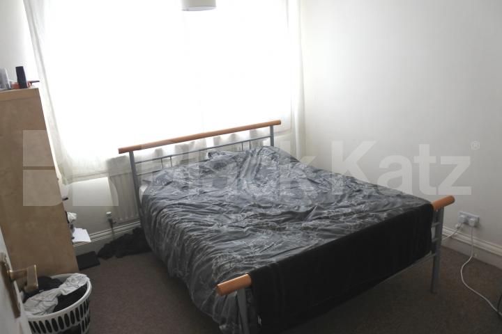 			2 Bedroom, 1 bath, 1 reception Flat			 Campsbourne Road, Hornsey