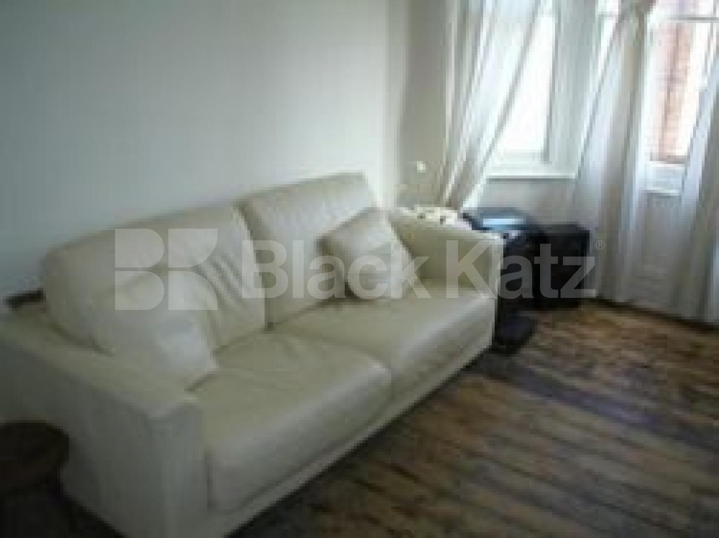			LET BY BLACK KATZ, 1 Bedroom, 1 bath, 1 reception Flat			 Cubitt Terrace, Clapham