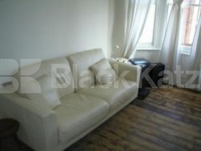 			LET BY BLACK KATZ, 1 Bedroom, 1 bath, 1 reception Flat			 Cubitt Terrace, Clapham
