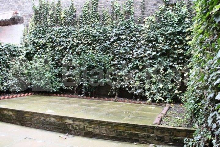 			NEW INSTRUCTION!, 1 Bedroom, 1 bath, 1 reception Flat			 Devonshire Terrace, BAYSWATER