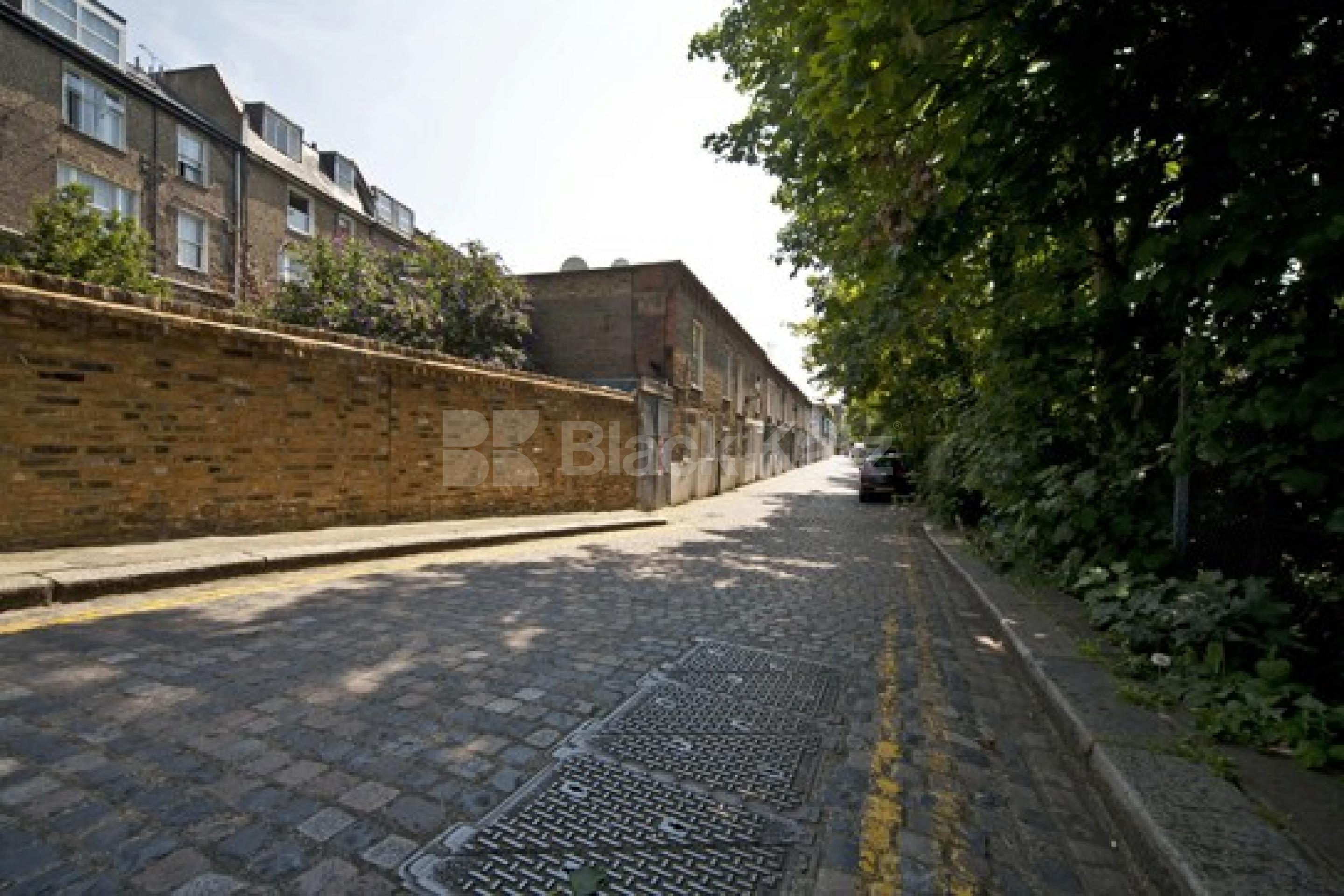 			2 Bedroom, 1 bath, 1 reception Flat			 Hansard Mews, Shepherds Bush/Holland Park W14