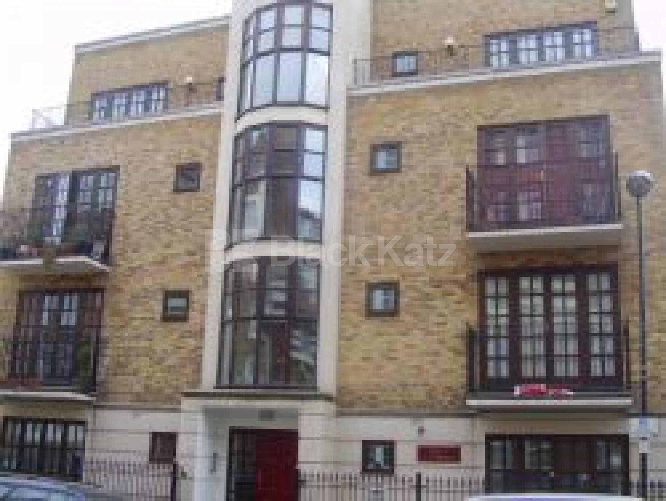 			2 Bedroom, 1 bath, 1 reception Ground Floor Flat			 Wedmore Gardens, ARCHWAY N19 n19