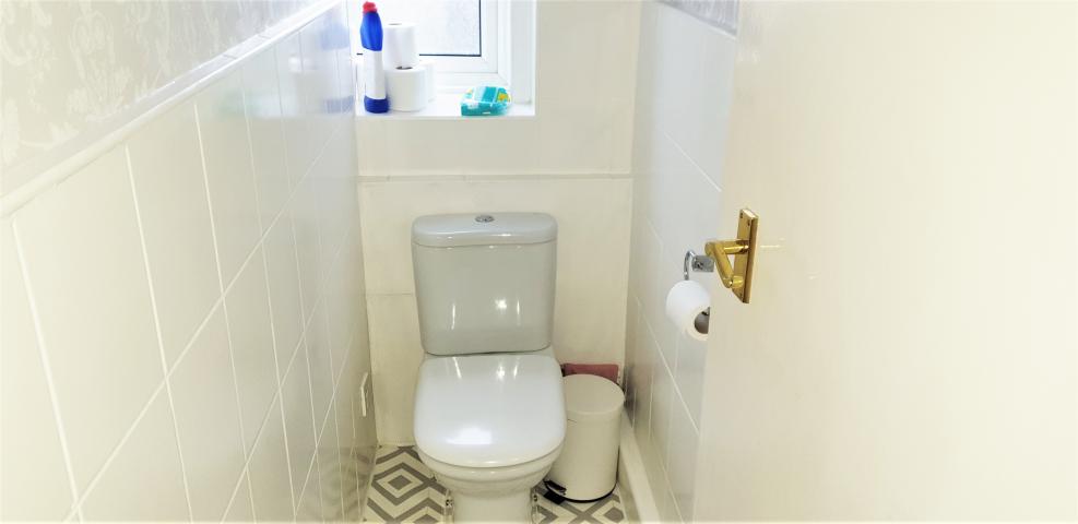 			2 Bedroom, 1 bath, 1 reception Flat			 West End Lane, WEST HAMPSTEAD