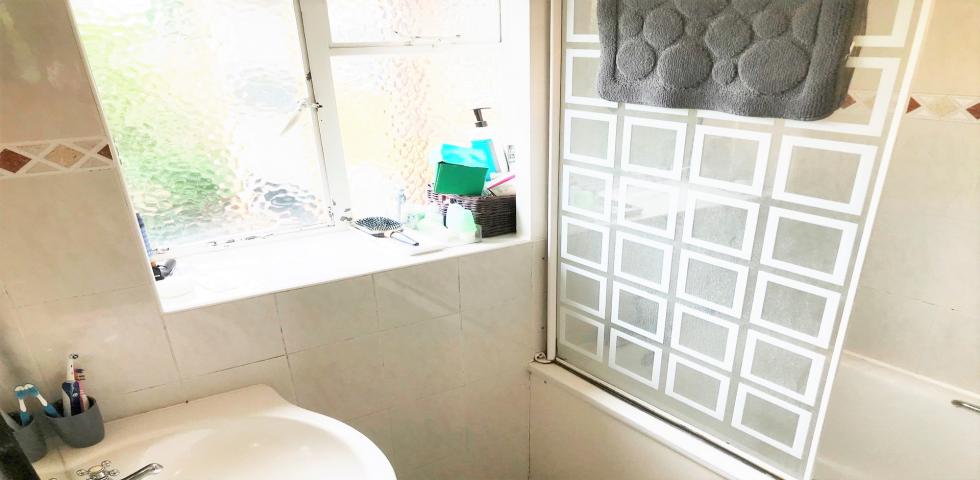 			3 Bedroom, 1 bath, 1 reception Flat			 Willesden Lane, WILLESDEN GREEN