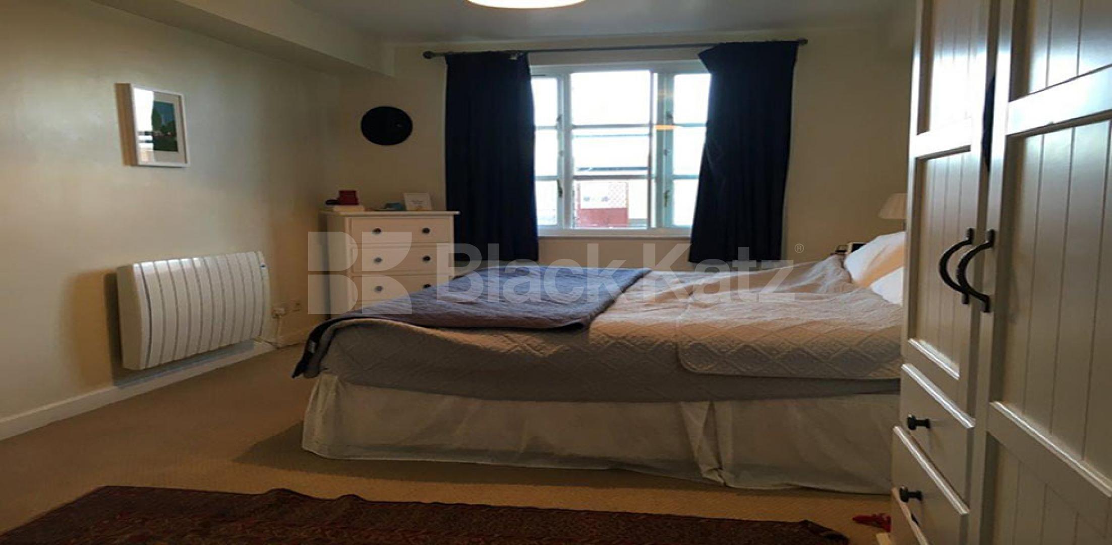 			UNDER OFFER, 2 Bedroom, 1 bath, 1 reception Penthouse			 Bridgewalk Heights, 80 Weston Street, London Bridge