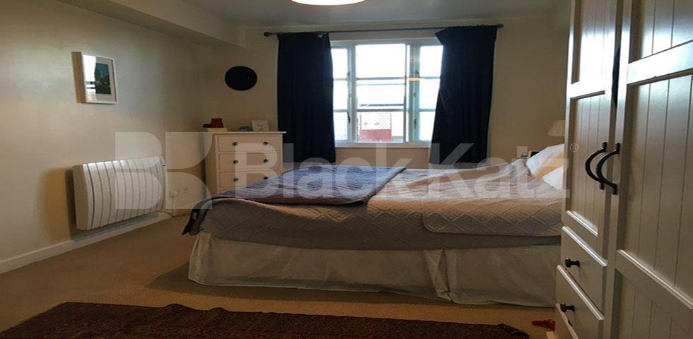 			UNDER OFFER, 2 Bedroom, 1 bath, 1 reception Penthouse			 Bridgewalk Heights, 80 Weston Street, London Bridge