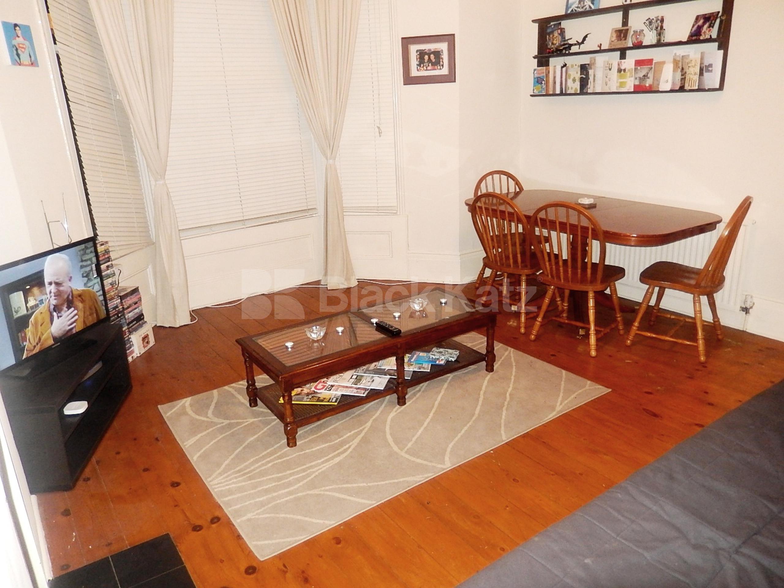 			LET, 1 Bedroom, 1 bath, 1 reception Flat			 Westwick Gardens, Shepherds Bush/Brook Green W14