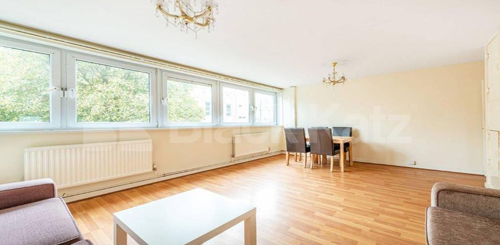 Spacious 4 bed with lounge by Notting Hill and Paddington Westbourne Park Road, NOTTING HILL