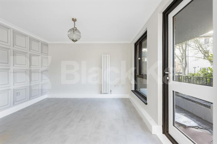 Newly refurbished to a high standard 2 bedroom property in the heart of Highbury Aubert Park, Highbury