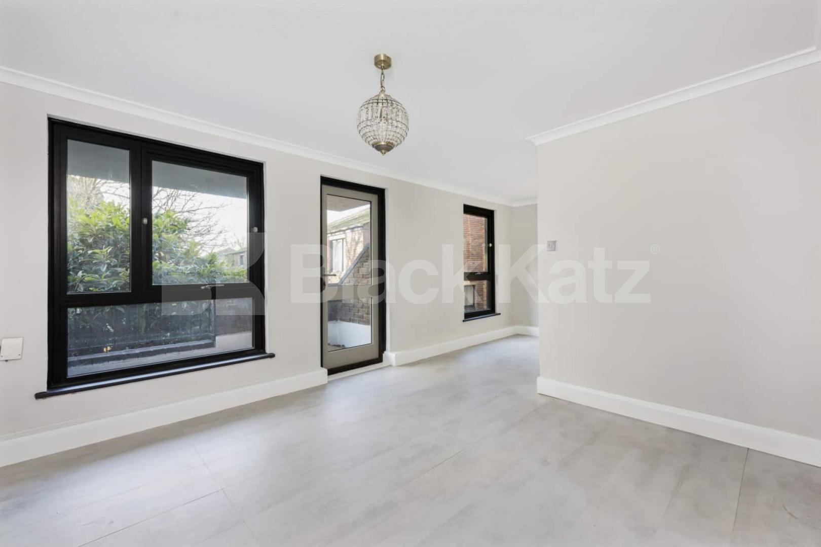 Newly refurbished to a high standard 2 bedroom property in the heart of Highbury Aubert Park, Highbury