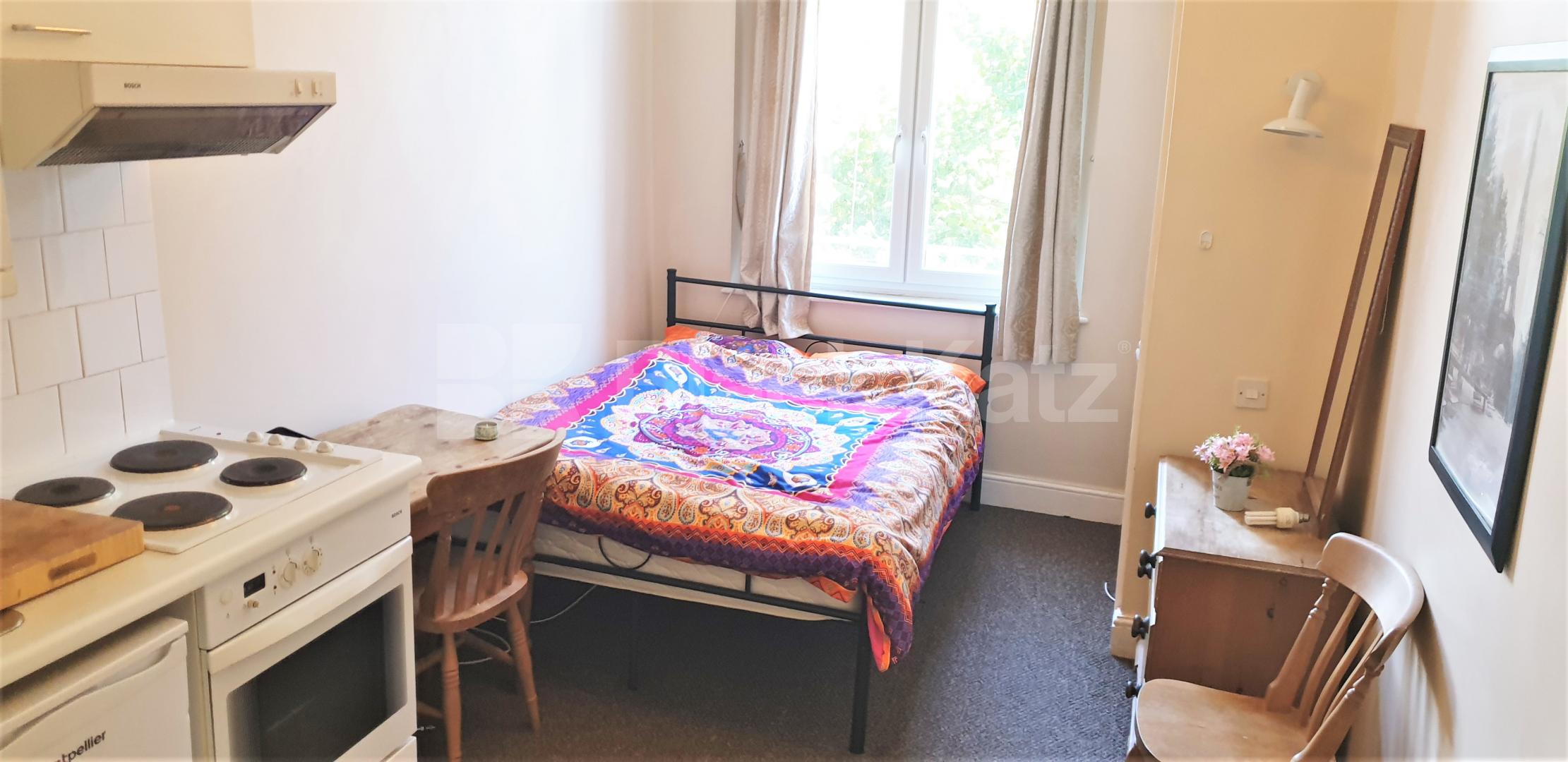 			Studio Apartment, 1 bath, 1 reception Apartment			 Trebovir Road, EARLS COURT