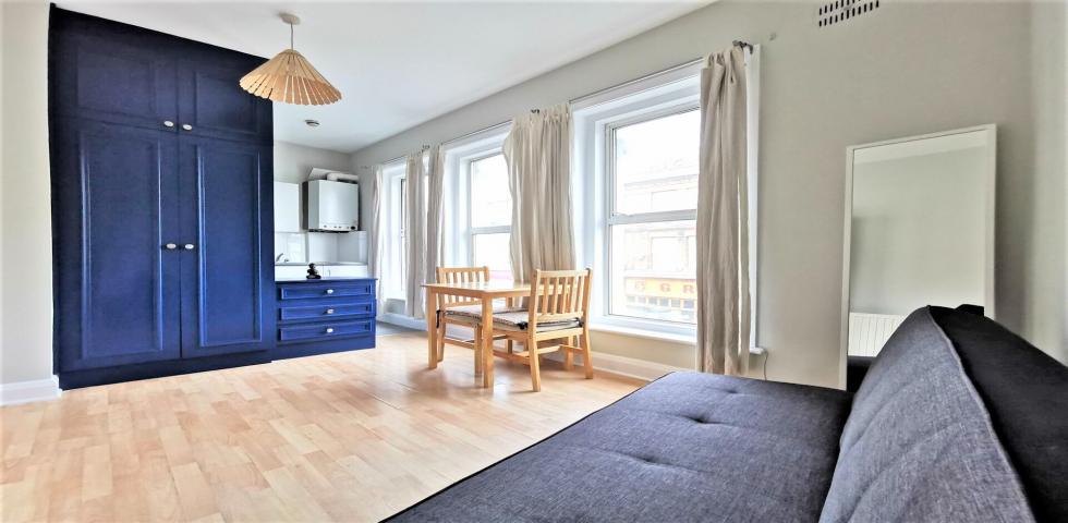 			Studio Apartment, 1 bath, 1 reception Flat			 High Road, DOLLIS HILL 