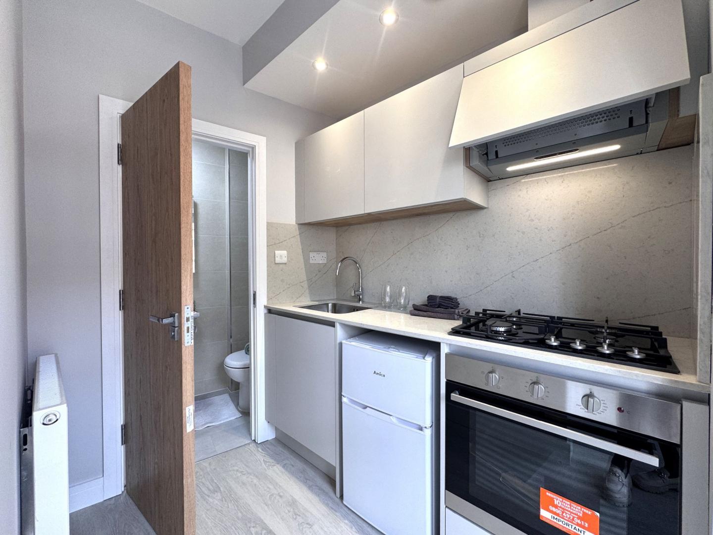 Modern Studio High Road, Willesden Green