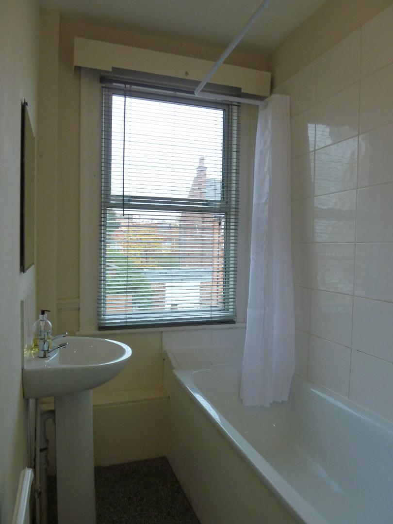 Shared house Kings Road, Willesden Green