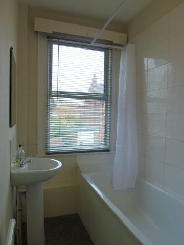 Shared house Kings Road, Willesden Green