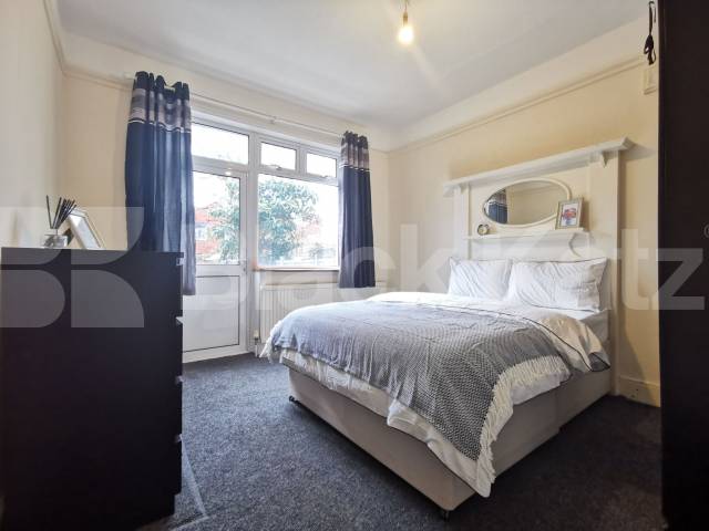 Shared house Kings Road, Willesden Green