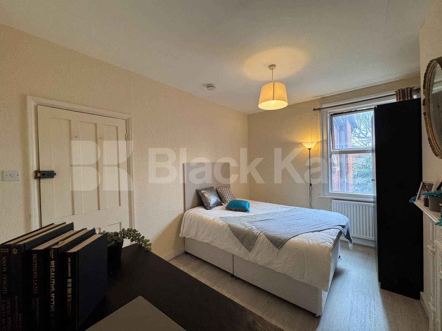 Shared house Kings Road, Willesden Green