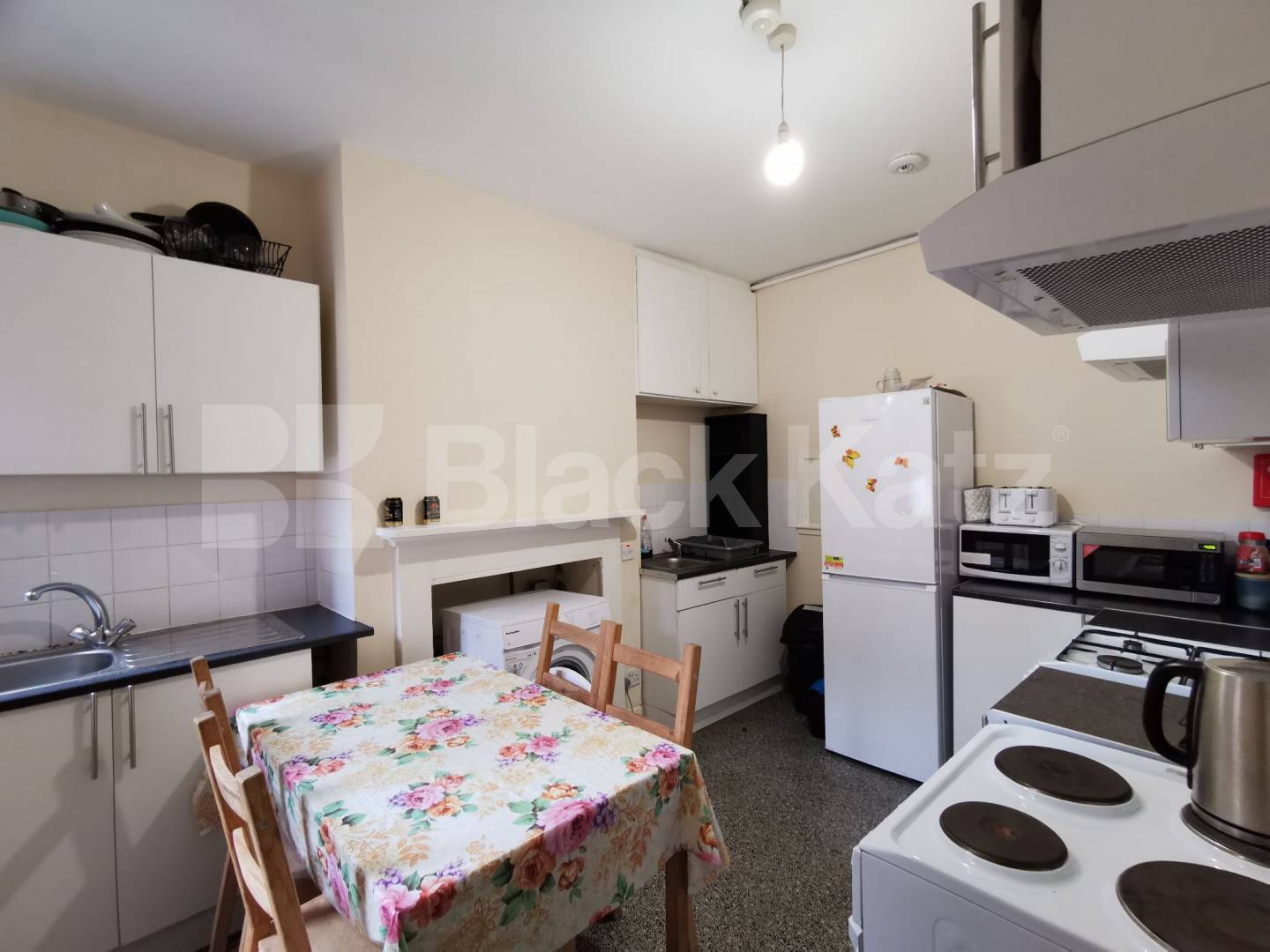 Shared house Kings Road, Willesden Green