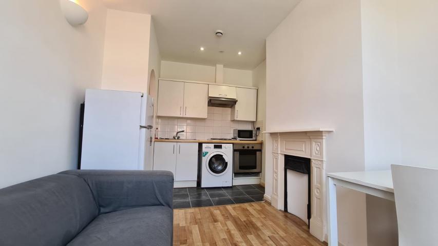 Modern and Central Apartment High Road, Willesden Green