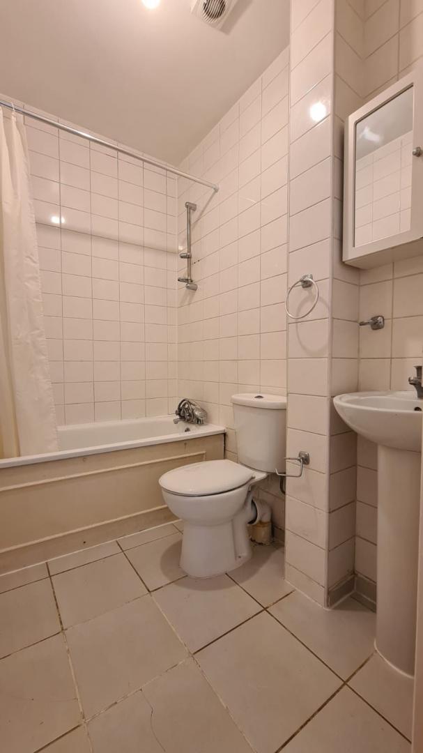 Modern and Central Apartment High Road, Willesden Green