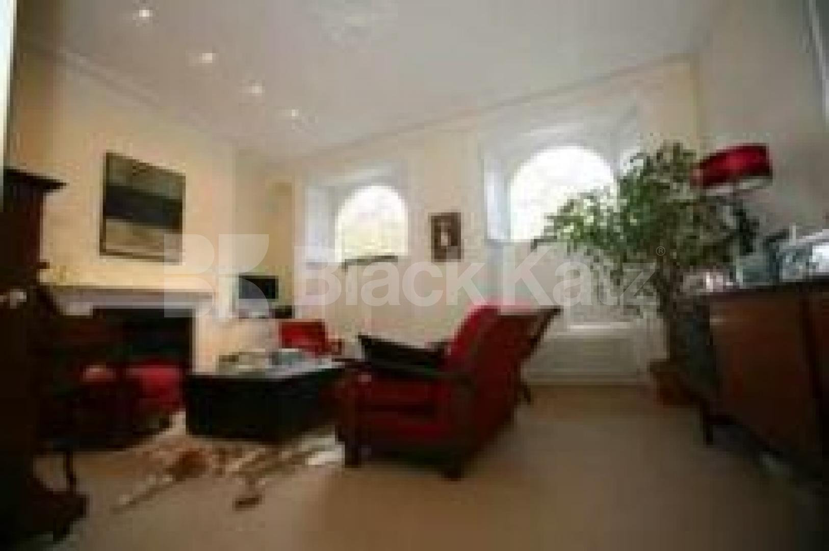 			REDUCED PRICE!!, 2 Bedroom, 1 bath, 1 reception Flat			 Wilmington Square, ANGEL/FARRINGDON WC1X