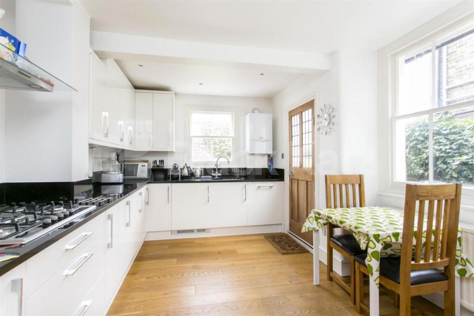 Spacious Four Bedroom Home with Private Garden on Windus Road Windus Road, Stoke Newington