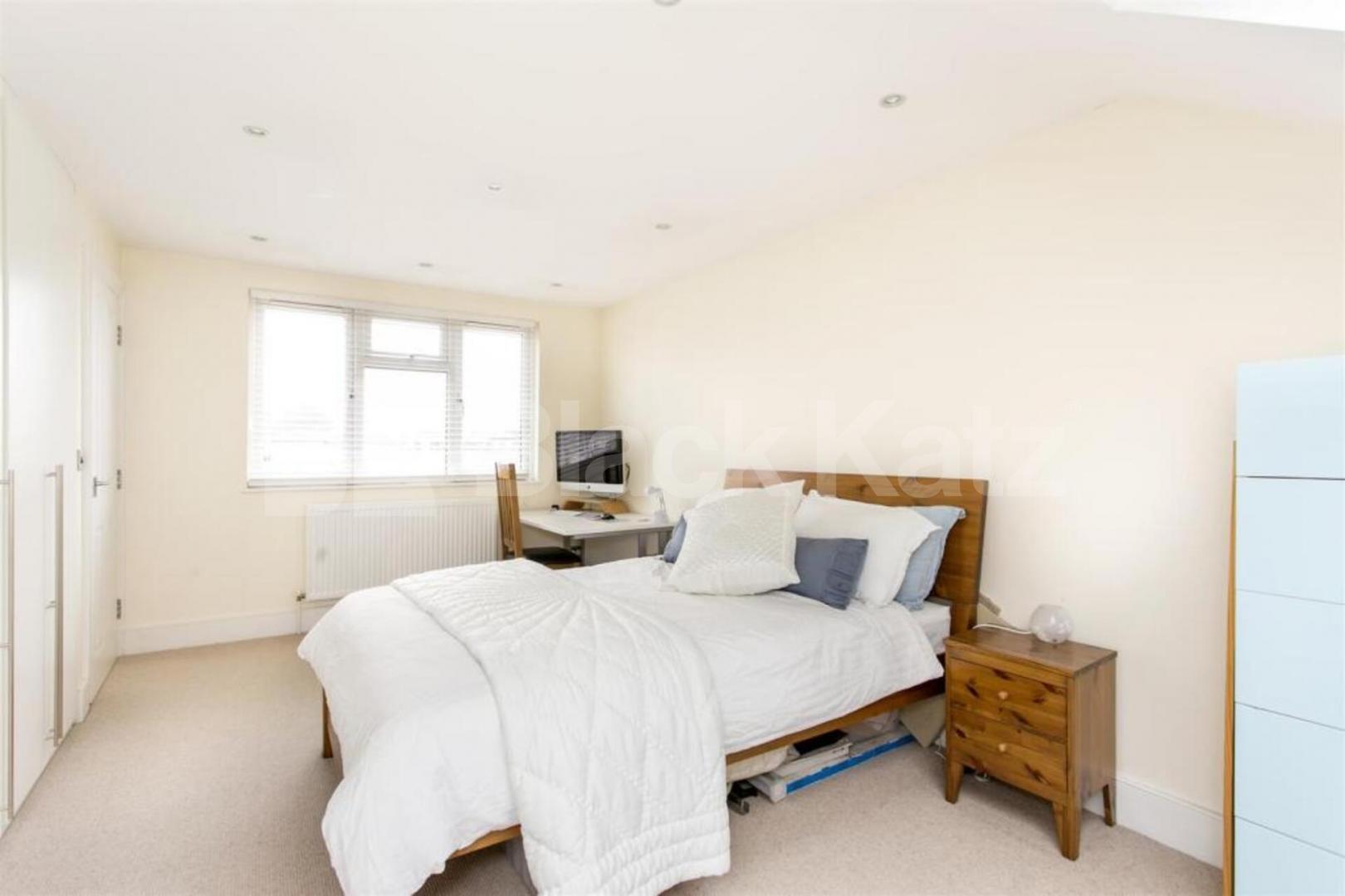 Spacious Four Bedroom Home with Private Garden on Windus Road Windus Road, Stoke Newington