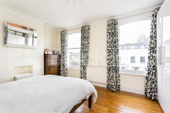 Spacious Four Bedroom Home with Private Garden on Windus Road Windus Road, Stoke Newington
