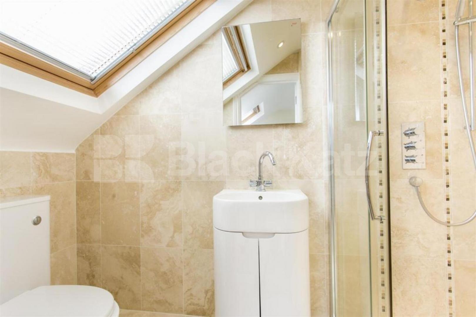 Spacious Four Bedroom Home with Private Garden on Windus Road Windus Road, Stoke Newington