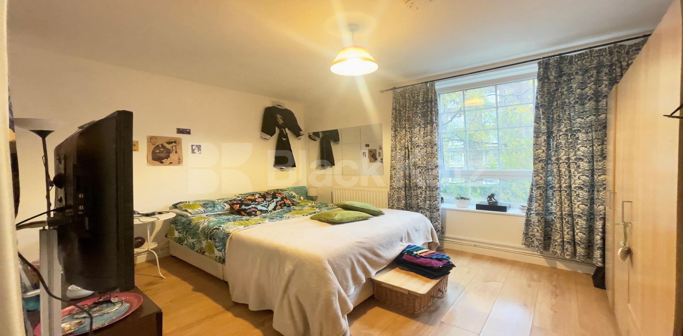 			LET  , 3 Bedroom, 1 bath, 0 reception Apartment			 Law Street, Borough/London Bridge