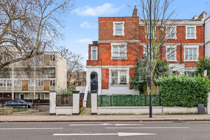 Modern studio within walking distance to Camden Camden Road, Camden