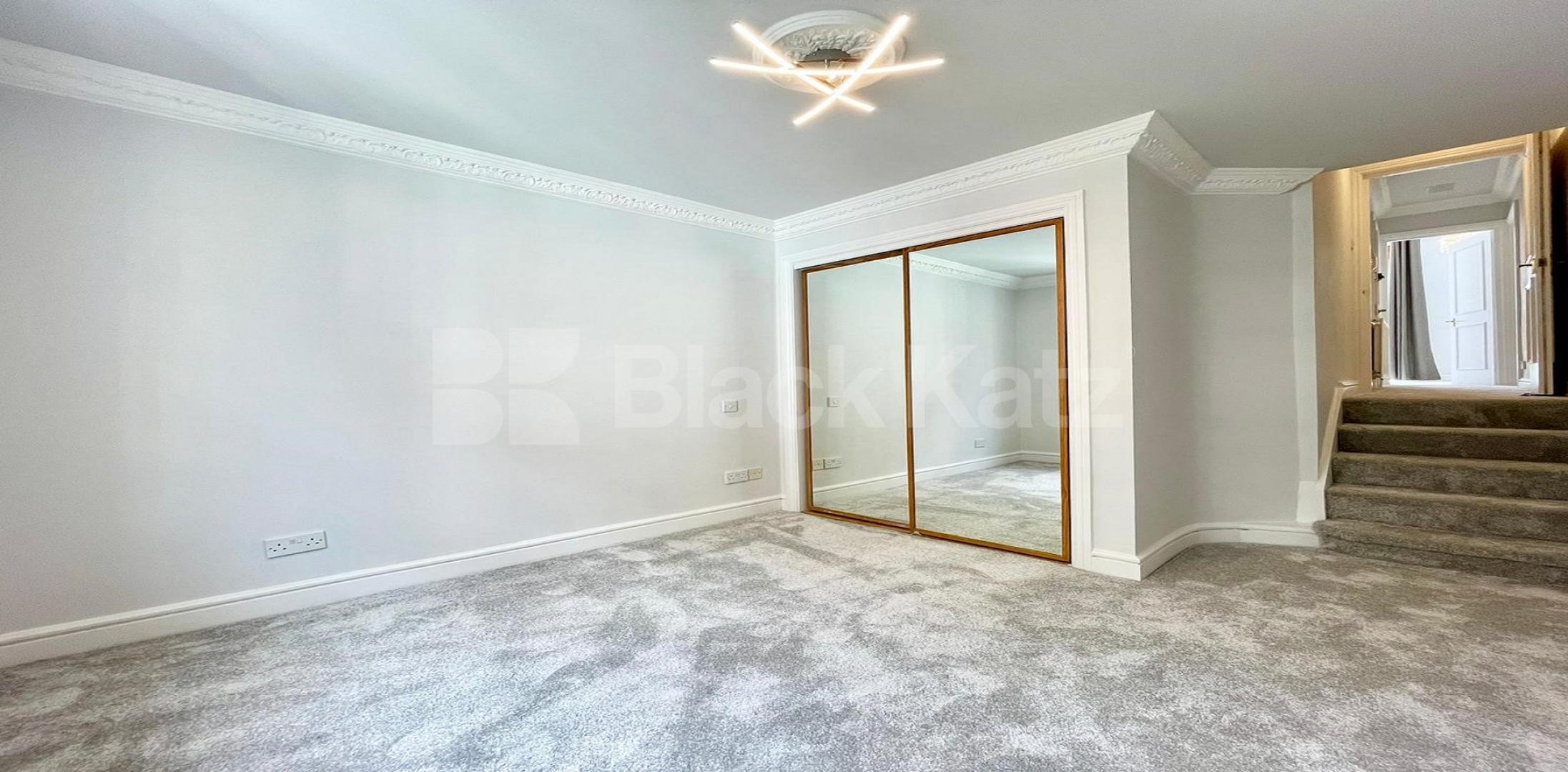 			LET , 1 Bedroom, 1 bath, 1 reception Apartment			 Winchester Street , Pimlico