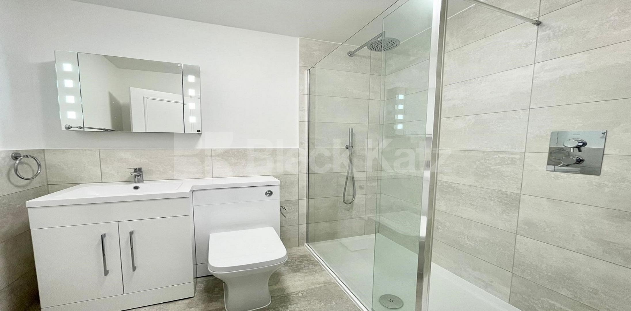 			LET , 1 Bedroom, 1 bath, 1 reception Apartment			 Winchester Street , Pimlico