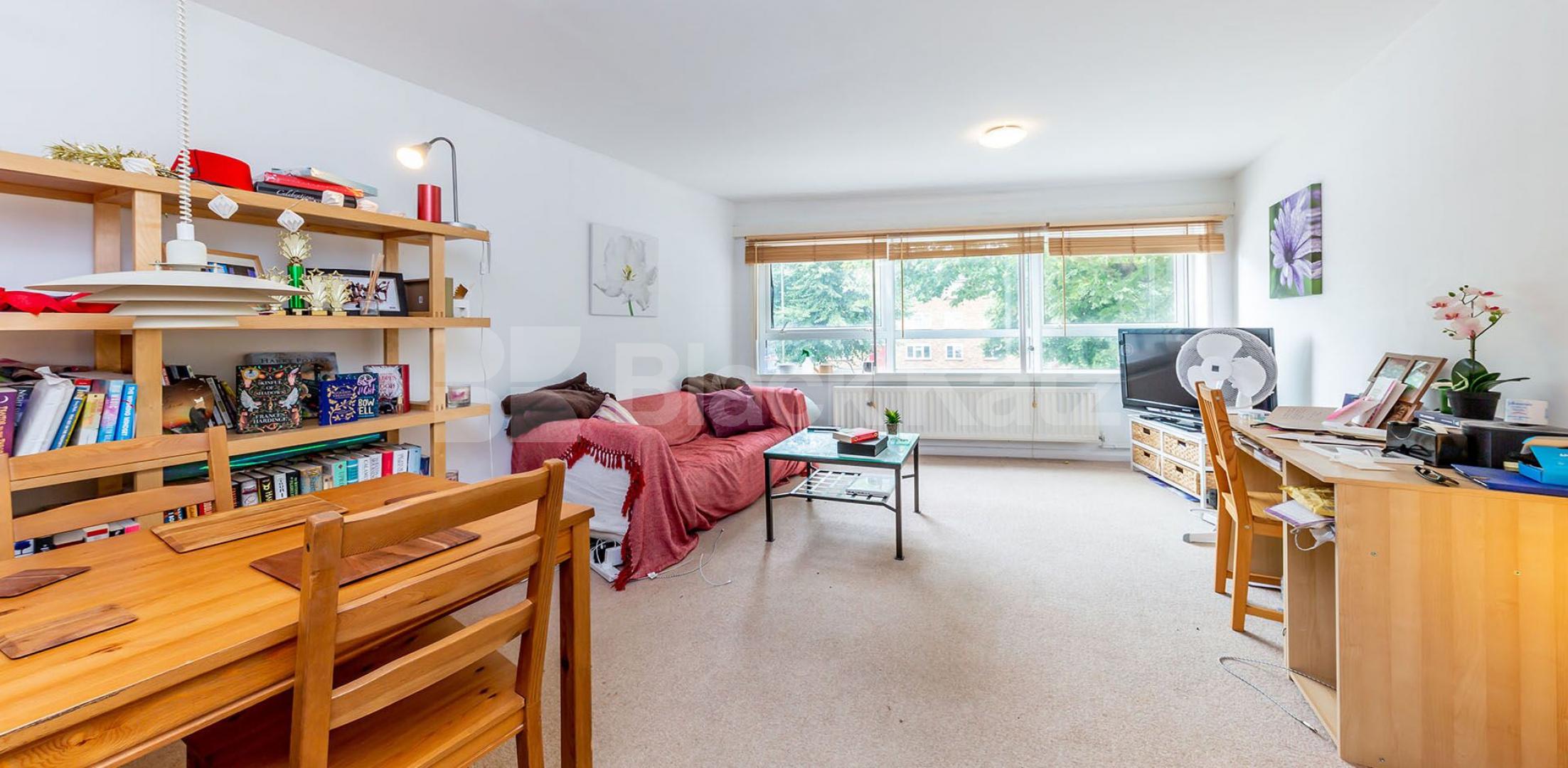			2 Bedroom, 1 bath, 1 reception Flat			 High Road, East Finchley