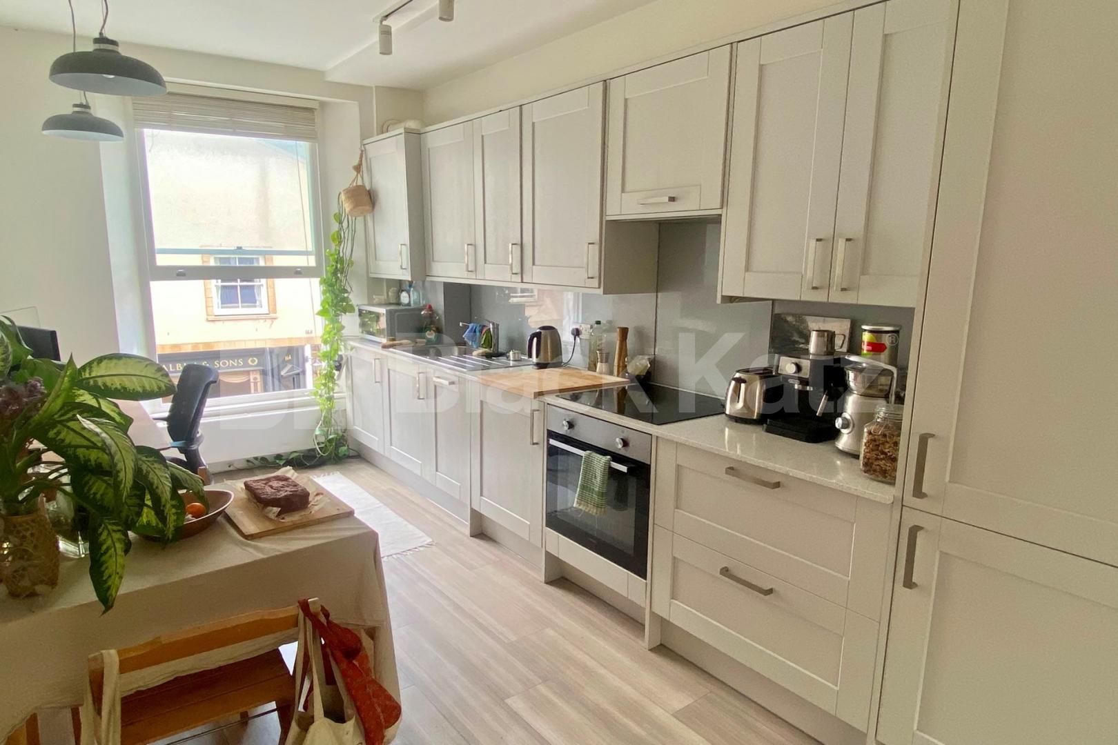 Beautiful  775 Sq. Ft. period conversion   Garland House Deptford High Street , Deptford