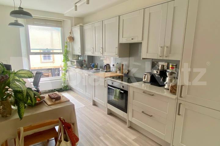 Beautiful  775 Sq. Ft. period conversion   Garland House Deptford High Street , Deptford