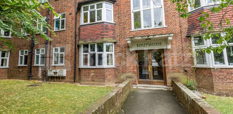 			LOUNGE CONVERT - PERFECT FOR 3 SHARERS!, 2 Bedroom, 1 bath, 1 reception Flat			 Dalmeny Avenue, TUFNELL PARK