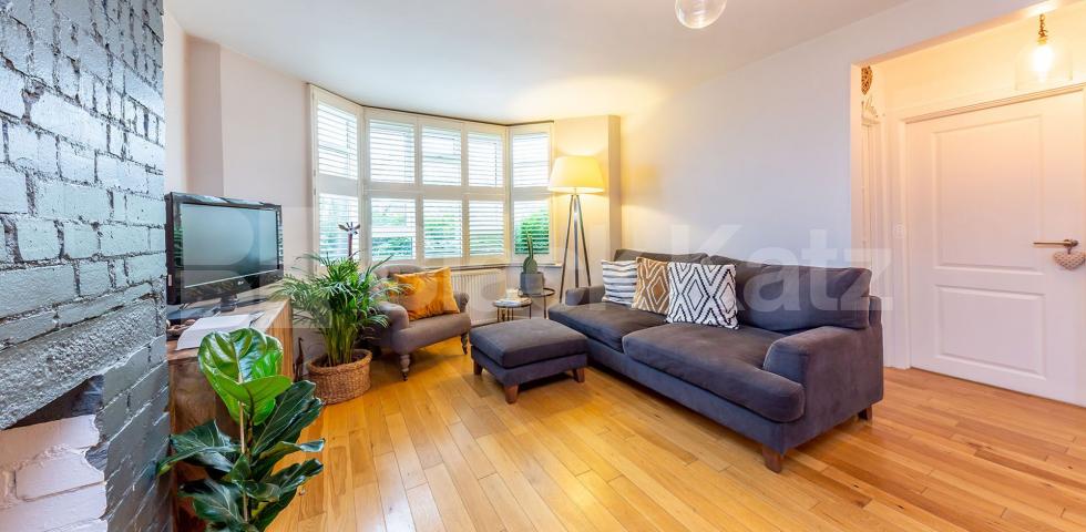 			3-4 MONTH SHORT LET, 2 Bedroom, 1 bath, 1 reception Ground Floor Flat			 Hermiston Avenue, Crouch End / Hornsey