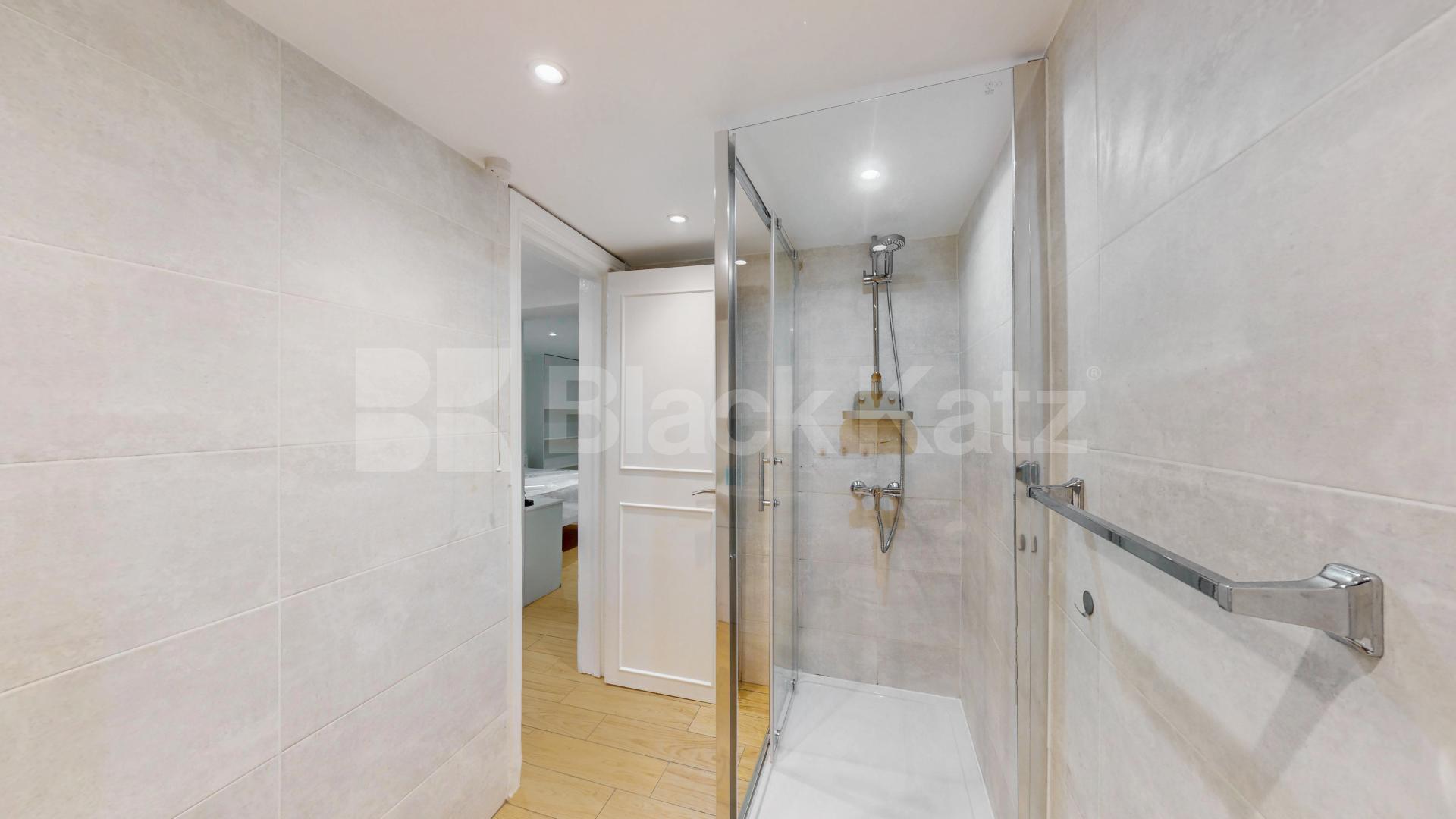 Modern Studio walking distance to Marylebone Tube & Regents Park  Harewood Avenue, Marylebone