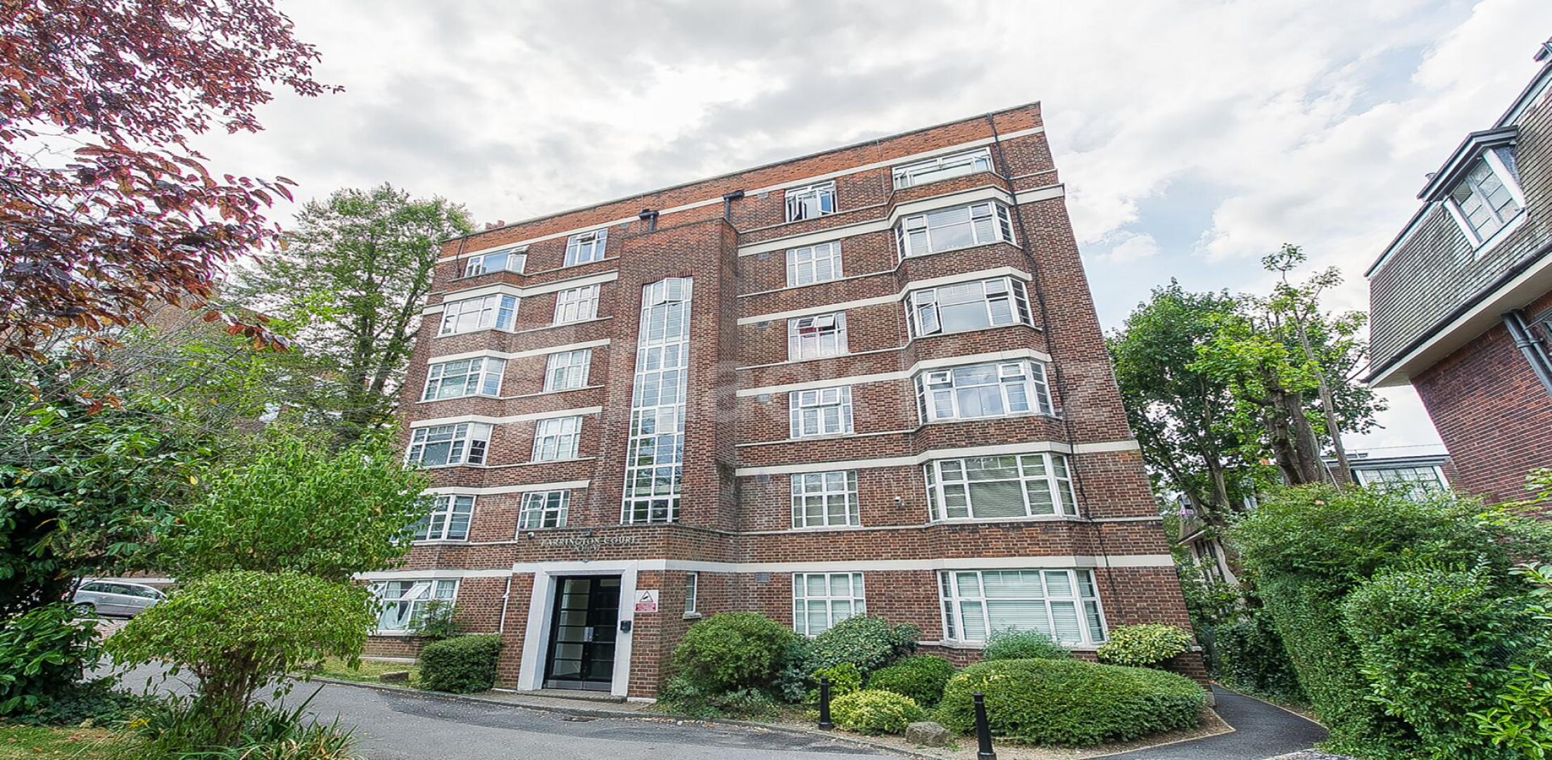 			2 Bedroom, 1 bath, 1 reception Flat			 Barrington Court, MUSWELL HILL