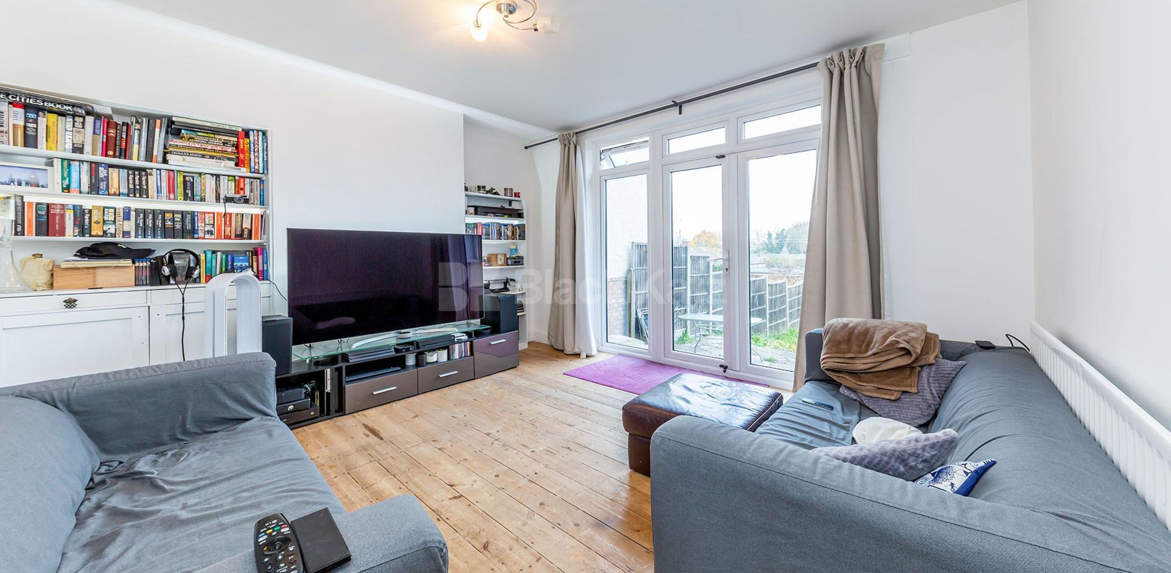 			3 Bedroom, 1 bath, 1 reception House			 Netherlands Road, East Barnet Village / Oakleigh Park EN5