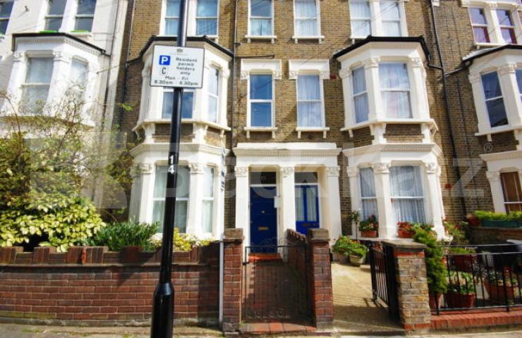 			NEW INSTRUCTION!, 3 Bedroom, 1 bath, 1 reception Flat			 Portnall Road, Queens Park