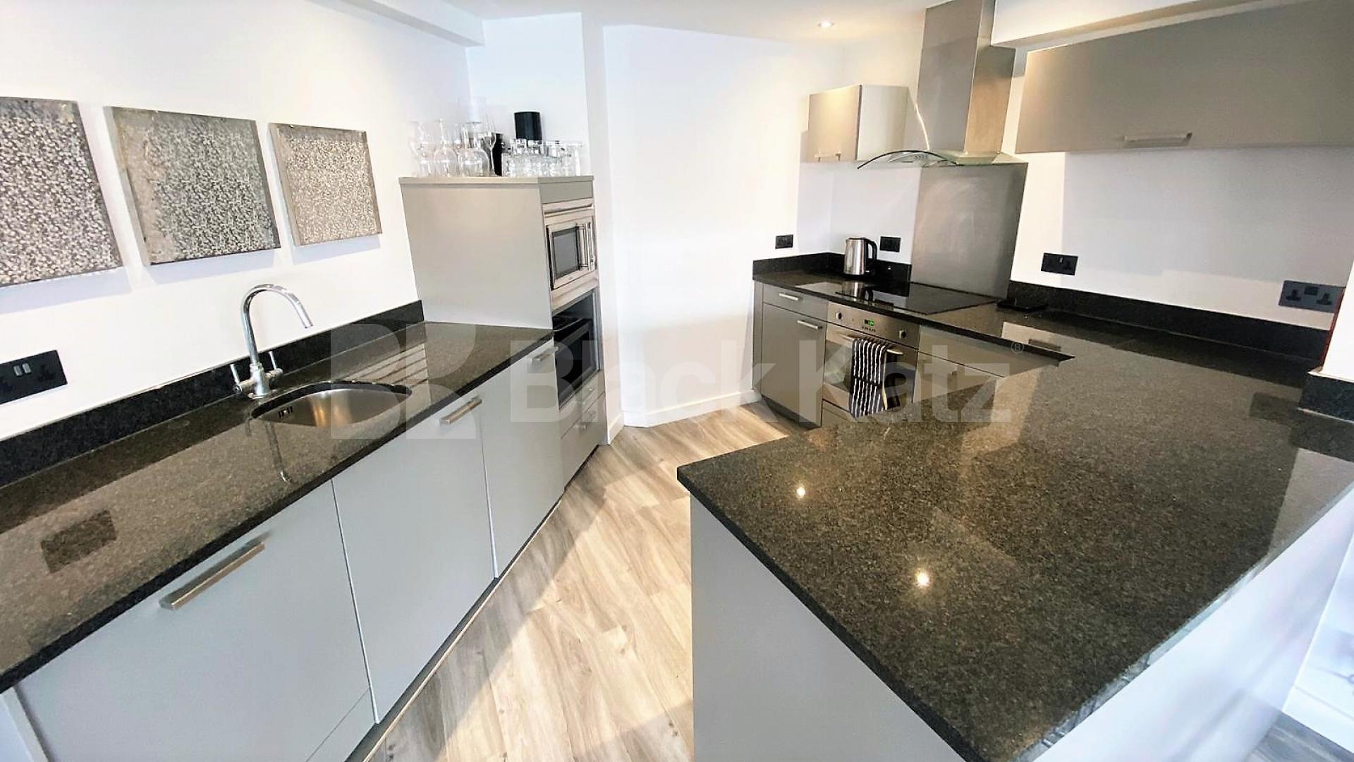 			MINUTES TO HYDE PARK!, 3 Bedroom, 2 bath, 1 reception House			 Inverness Terrace, BAYSWATER-HYDE PARK