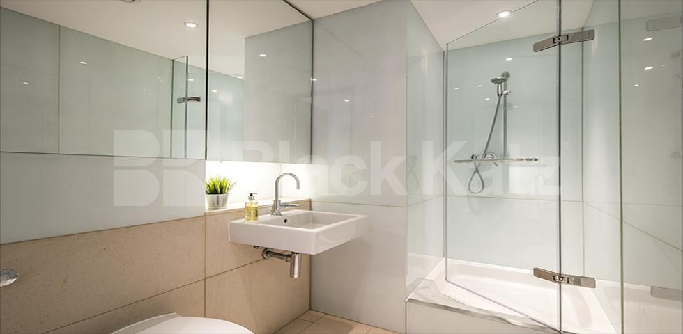 			MINUTES TO REGENTS PARK & PRIMROSE HILL!, 2 Bedroom, 1 bath, 1 reception Flat			 Lattitude House, Oval Road, CAMDEN / REGENTS PARK