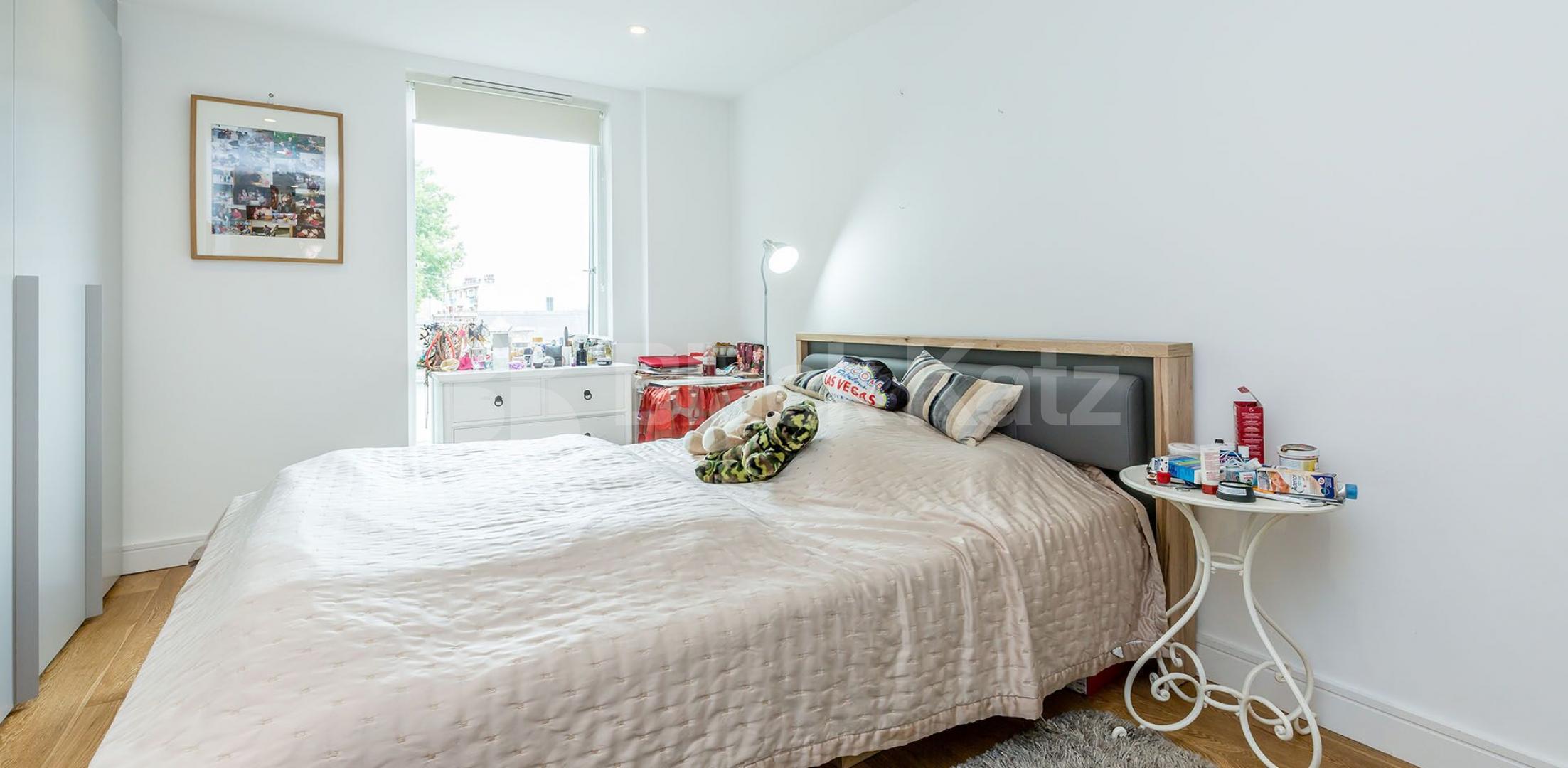 			2 BED / 2 BATH IN RUSSELL SQUARE , 2 Bedroom, 2 bath, 1 reception Flat			 Sidmouth Street, RUSSELL SQUARE