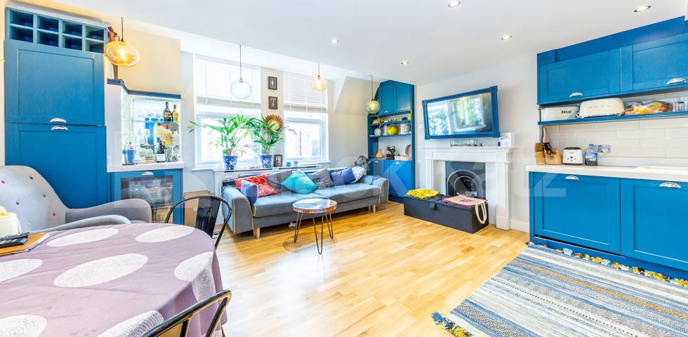 			New Instruction!, 3 Bedroom, 1 bath, 1 reception Apartment			 Broadway Parade, Crouch End