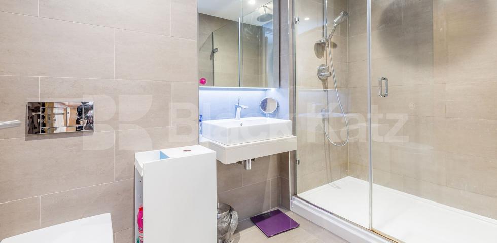 			2 BED / 2 BATH IN RUSSELL SQUARE , 2 Bedroom, 2 bath, 1 reception Flat			 Sidmouth Street, RUSSELL SQUARE